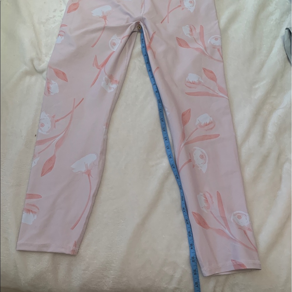 Fabletics Bundle - Picture 8 of 8